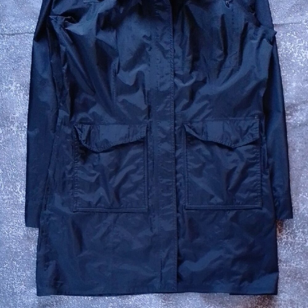 PATAGONIA WOMEN'S RAINCOAT - Picture 6 of 9